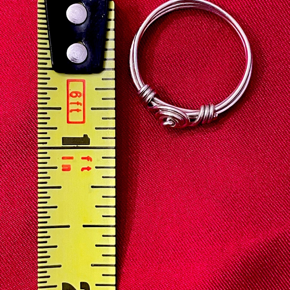 Delicate silver knot ring - Picture 2 of 2